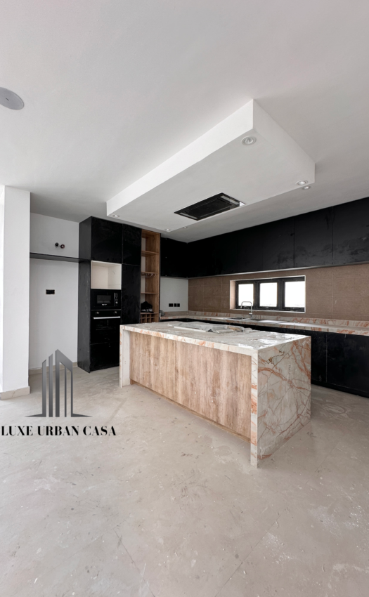 5 Bedroom Detached House at Orchid