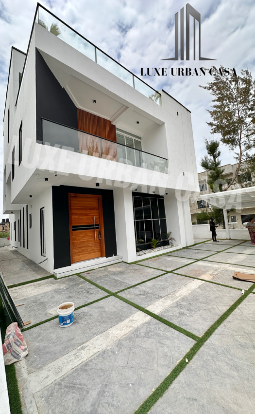 5 Bedroom Detached House at Lekky County