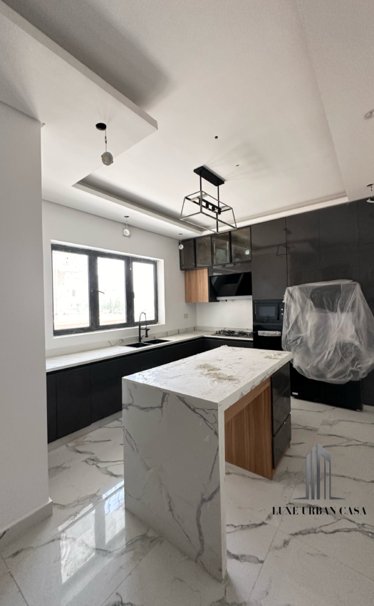 5 Bedroom Detached House at Ikate