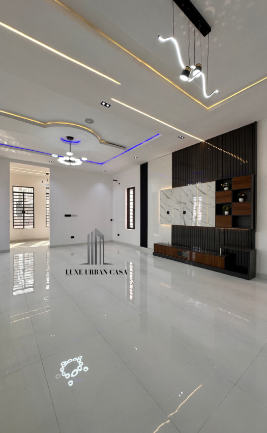 5 Bedroom Detached House at Ajah