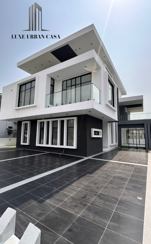 5 Bedroom House at Orchid Road