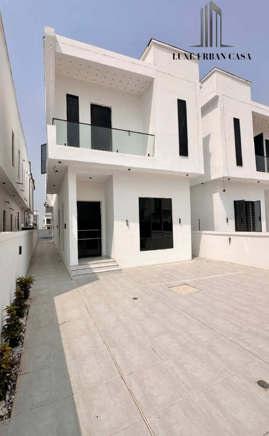 5 Bedroom Detached House at Ajah