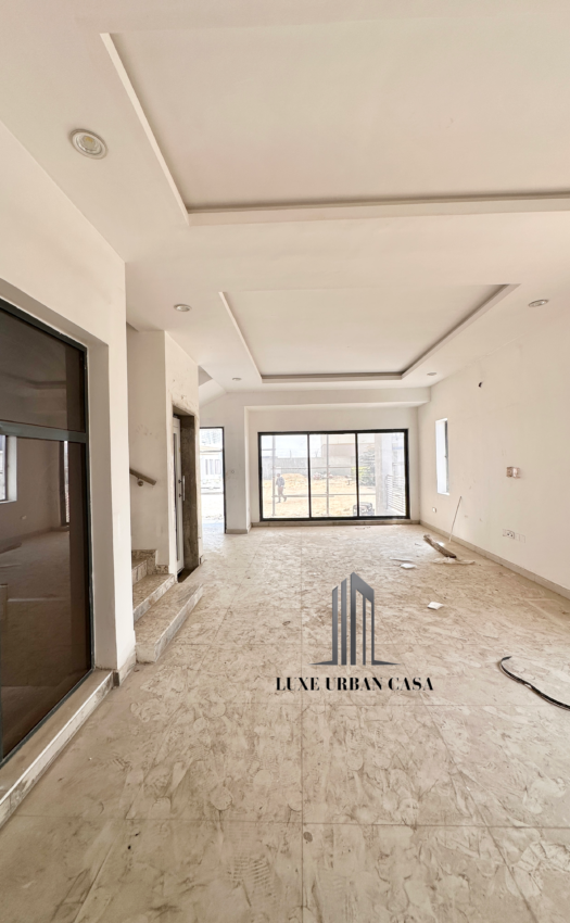 5 Bedroom Terrace at Victoria Island