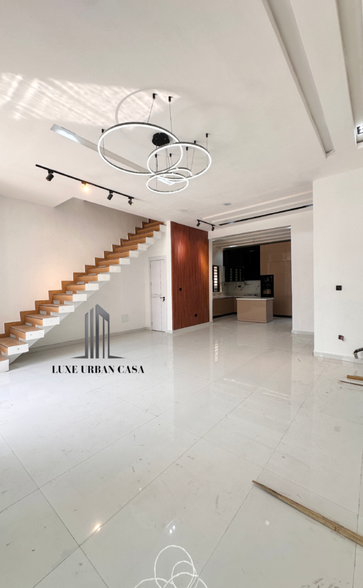 5 Bedroom Detached House at Chevron