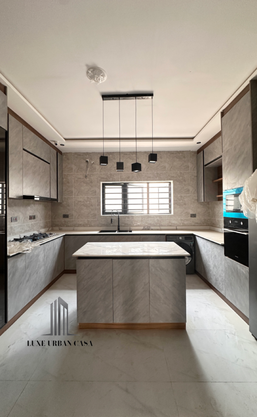 5 Bedroom Detached House at Ikate