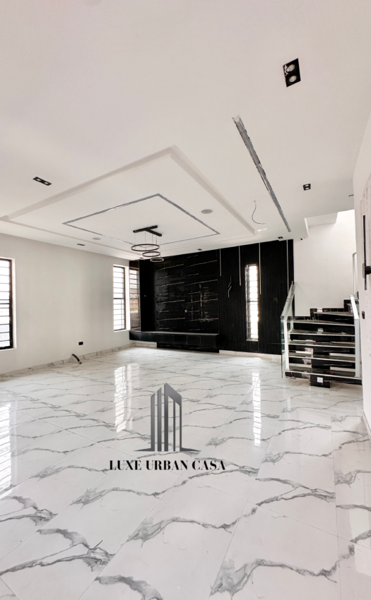 5 Bedroom Detached House at Ikota