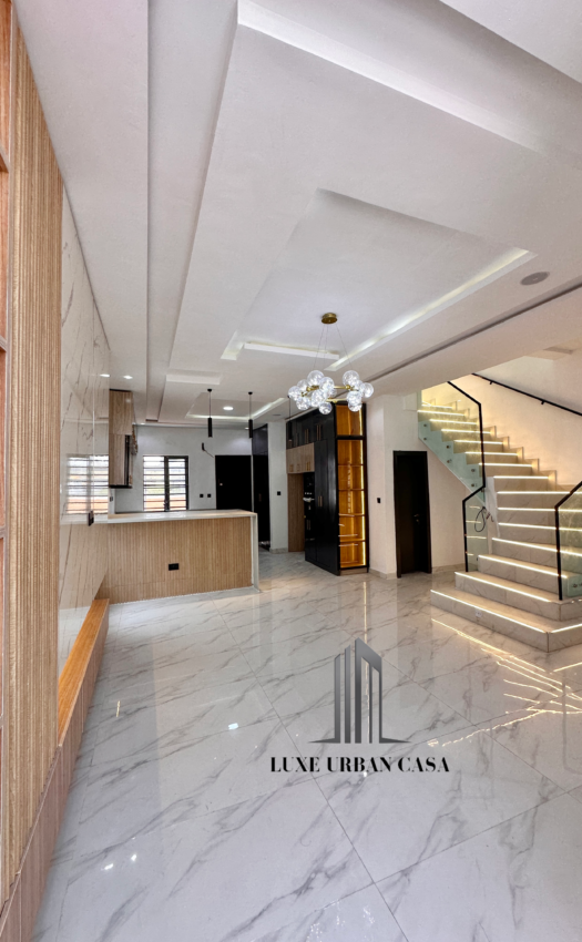5 Bedroom Detached House at Ikota