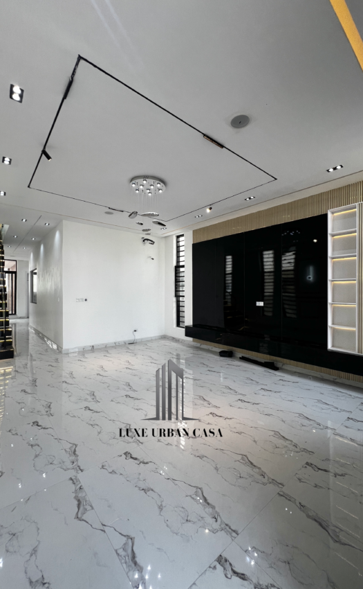 5 Bedroom Detached House at Chevron