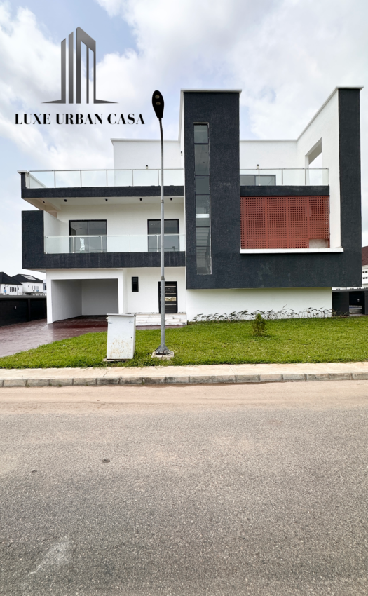 5 Bedroom Detached House at VGC